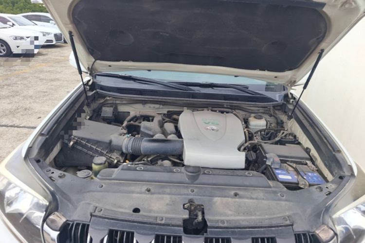 Used Toyota Prado 2016 3.5L Automatic TX-L Engine Bay
