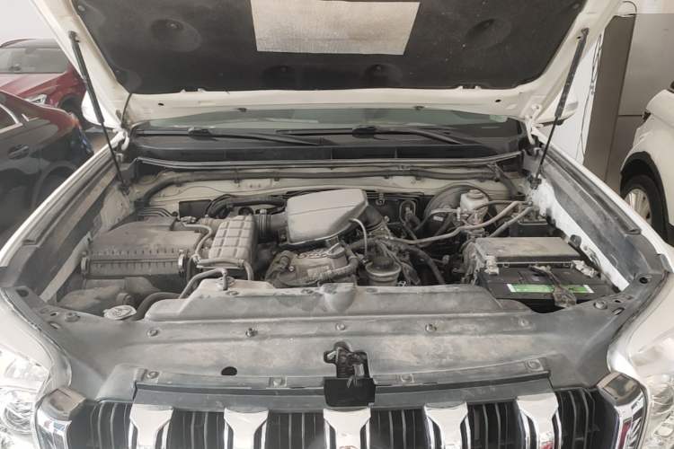 Used Toyota Prado 2016 2.7L Automatic Standard Edition Engine Bay