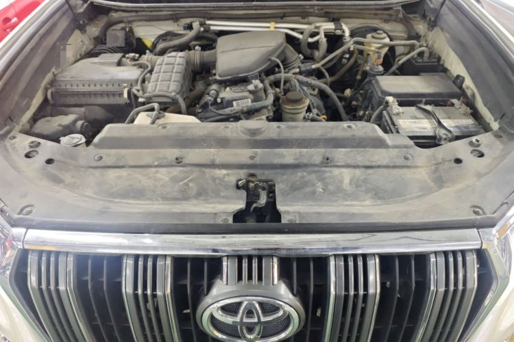 Used Toyota Prado 2016 2.7L Automatic Luxury Edition Engine Bay