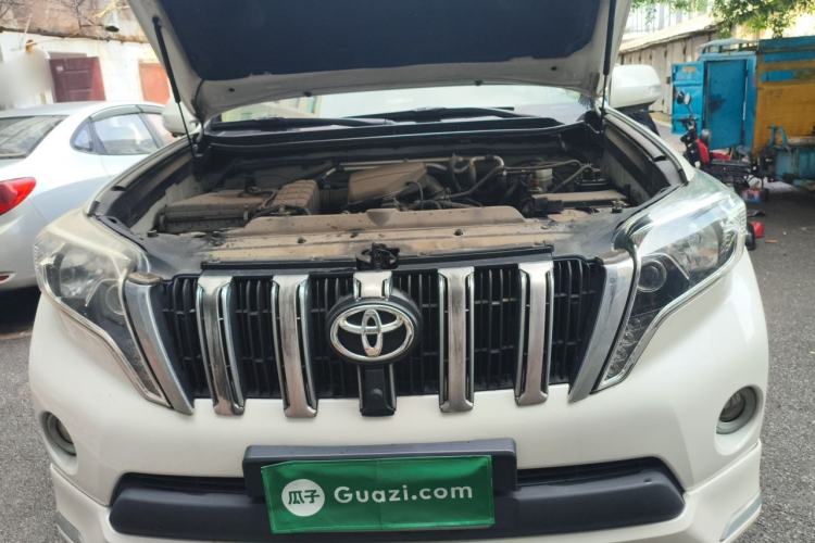 Used Toyota Prado 2016 2700 TX 7-Seater Middle East Version Engine Bay