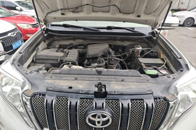Used Toyota Prado 2016 2.7L Automatic Standard Edition Engine Bay