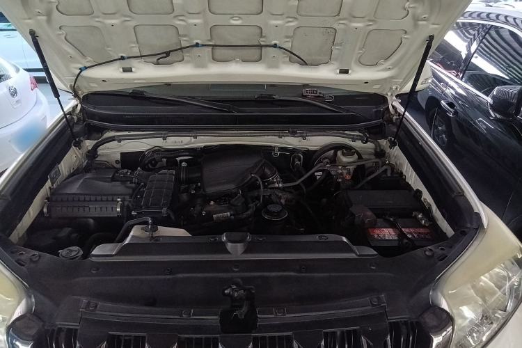 Used Toyota Prado 2016 2.7L Automatic Standard Edition Engine Bay