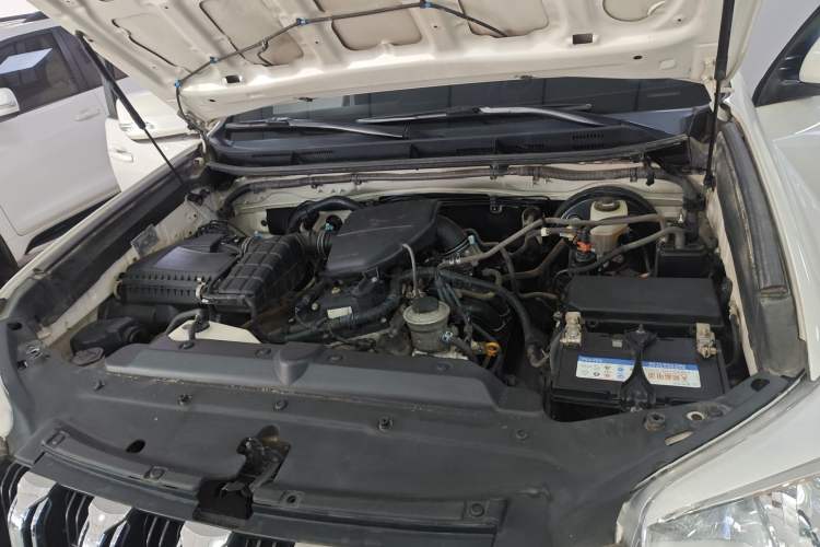 Used Toyota Prado 2016 2.7L Automatic Standard Edition Engine Bay