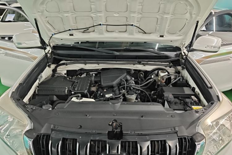 Used Toyota Prado 2016 2.7L Automatic Standard Edition Engine Bay
