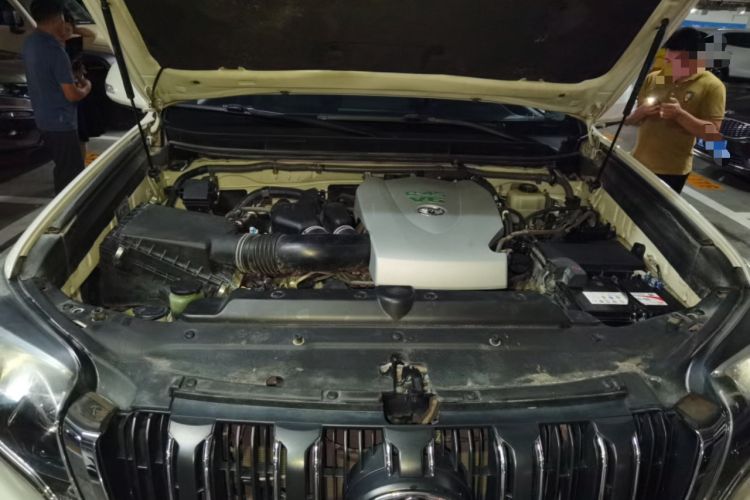 Used Toyota Prado 2016 3.5L Automatic TX-L Engine Bay