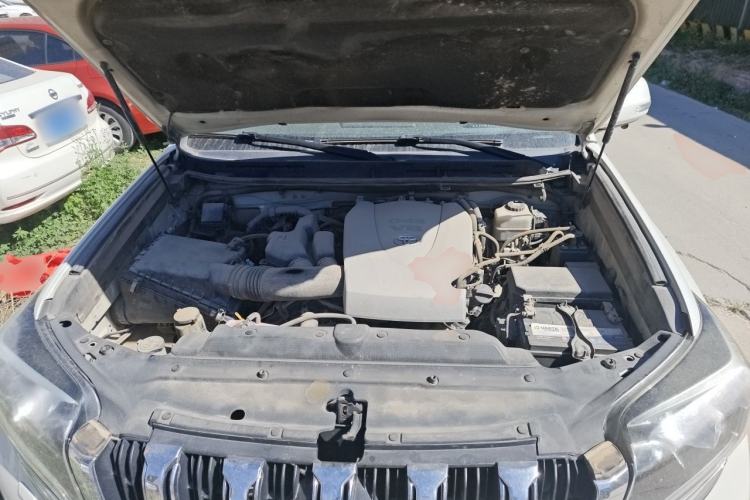 Used Toyota Prado 2016 3.5L Automatic TX-L Engine Bay