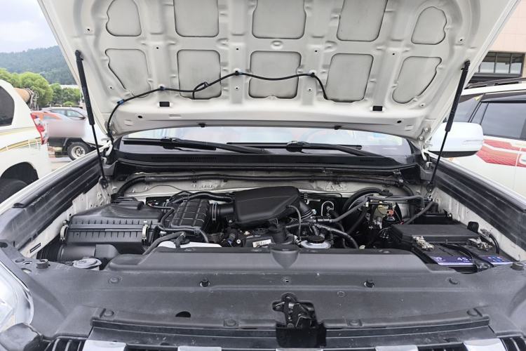 Used Toyota Prado  Engine Bay