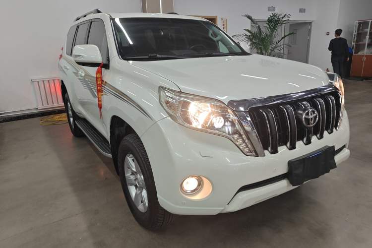 Used Toyota Prado 2016 3.5L Automatic TX-L Exterior 2