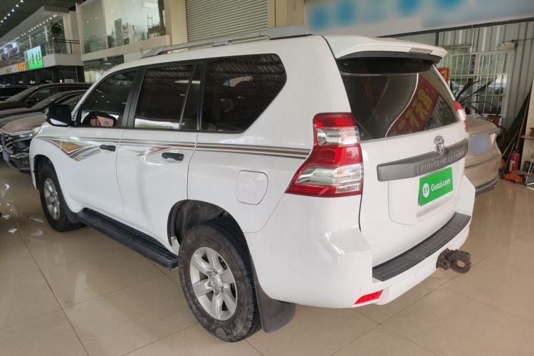 Used Toyota Prado 2016 2700 TX 7-Seater Middle East Version Exterior 2