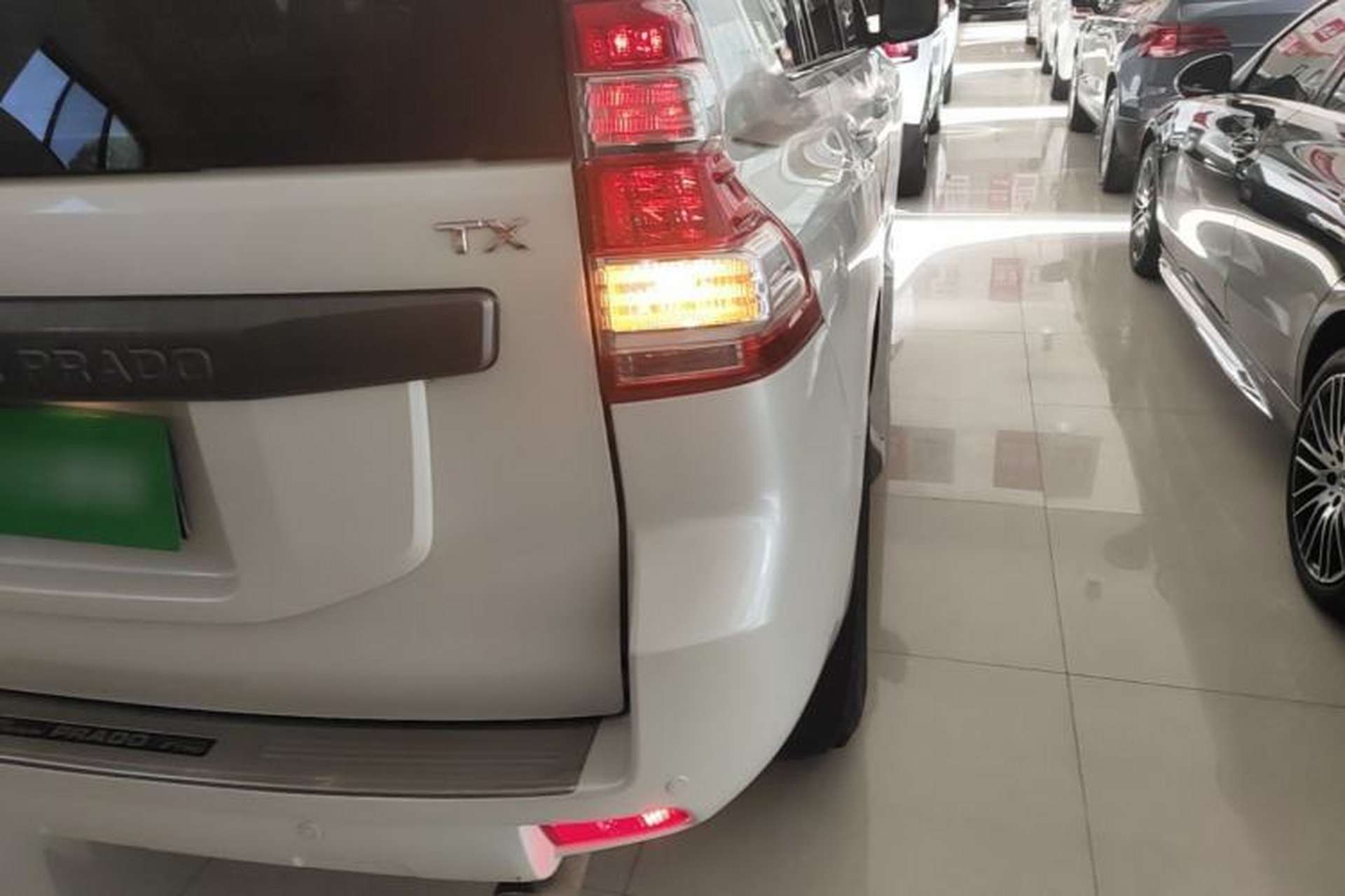 Used Toyota Prado 2016 2.7L Automatic Standard Edition Exterior 3