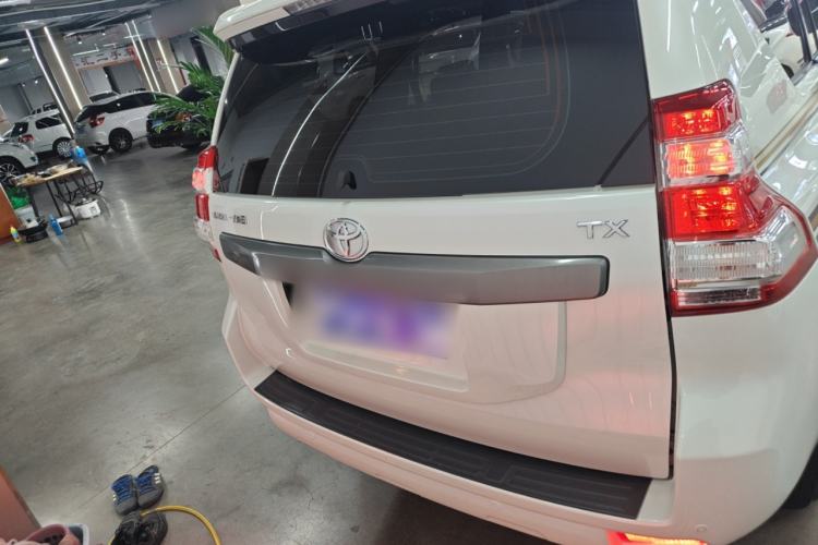 Used Toyota Prado 2016 3.5L Automatic TX-L Exterior 4