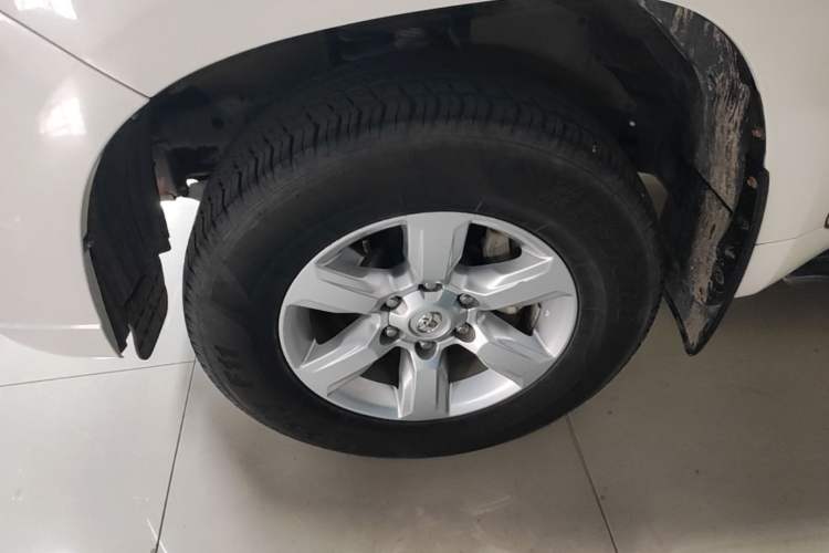 Used Toyota Prado 2016 2.7L Automatic Standard Edition Exterior 4