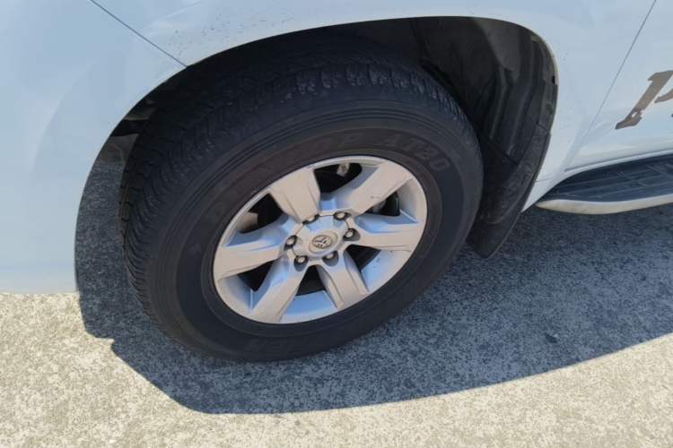 Used Toyota Prado 2016 3.5L Automatic TX-L Exterior 4