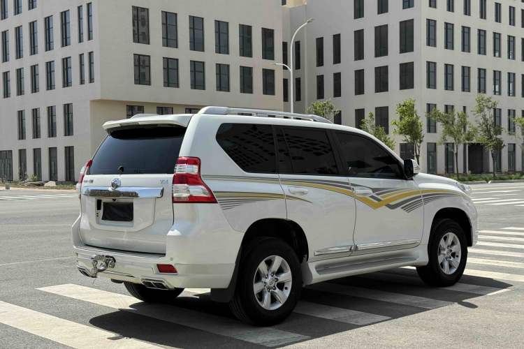 Used Toyota Prado 2016 2.7L Automatic Standard Edition Exterior 5