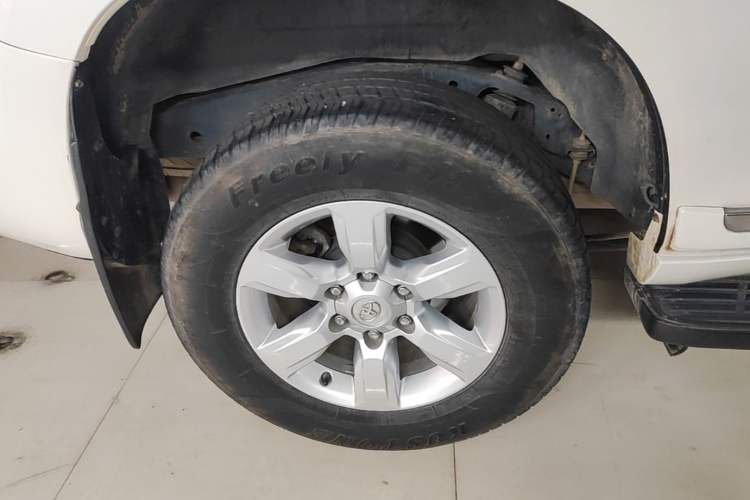 Used Toyota Prado 2016 2.7L Automatic Standard Edition Exterior 5