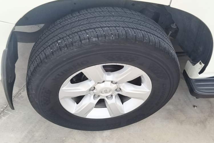 Used Toyota Prado 2016 2.7L Automatic Standard Edition Exterior 5