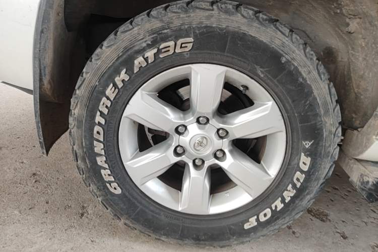 Used Toyota Prado 2016 2.7L Automatic Standard Edition Exterior 5