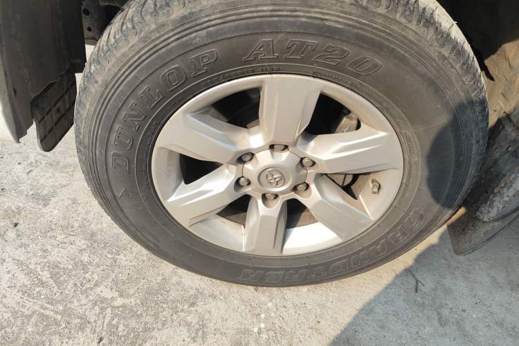 Used Toyota Prado 2016 2.7L Automatic Standard Edition Exterior 7