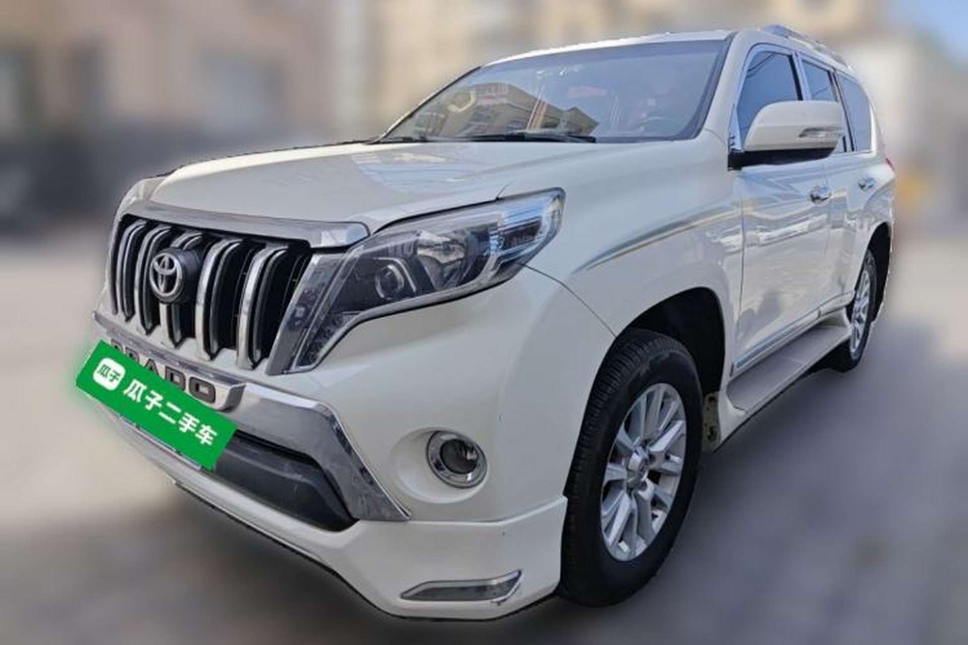 Used Toyota Prado 2016 2700 TX 7-Seater Middle East Version Front Left 45 Deg