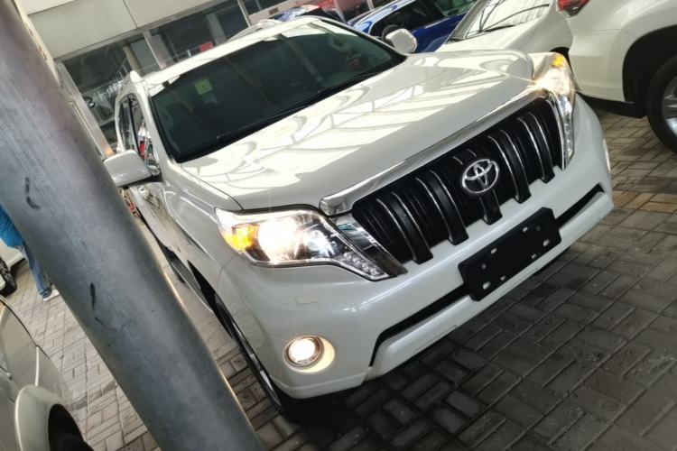 Used Toyota Prado 2016 2.7L Automatic Luxury Edition Front Right 45 Deg