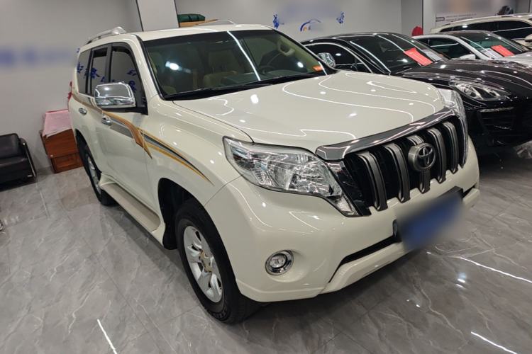 Used Toyota Prado 2016 2700 TX 7-Seater Middle East Version Front Right 45 Deg