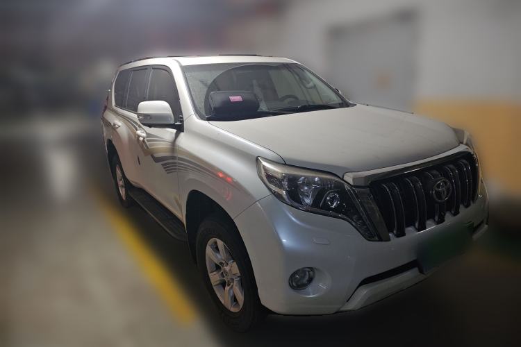 Used Toyota Prado 2016 2.7L Automatic Luxury Edition Front Right 45 Deg