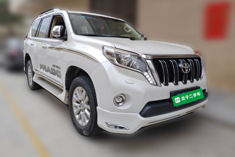 Used Toyota Prado 2016 2700 TX 7-Seater Middle East Version Front Right 45 Deg