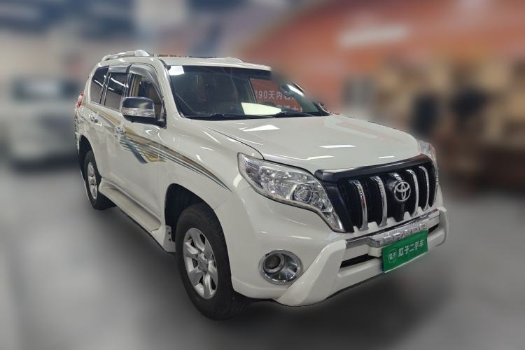 Used Toyota Prado 2016 2700 TX 5-Seater Middle East Version Front Right 45 Deg