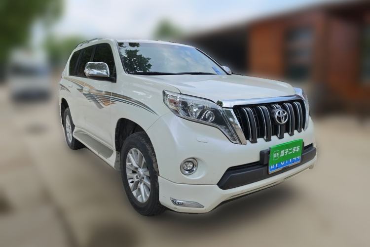 Used Toyota Prado 2016 2700 TX 7-Seater Middle East Version Front Right 45 Deg