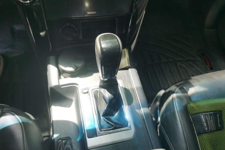 Used Toyota Prado 2016 2.7L Automatic Standard Edition Gear Lever