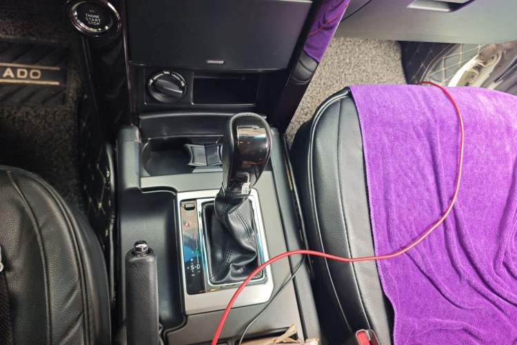 Used Toyota Prado 2016 2.7L Automatic Standard Edition Gear Lever