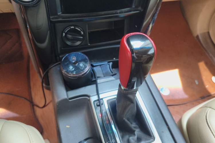 Used Toyota Prado 2016 2.7L Automatic Standard Edition Gear Lever
