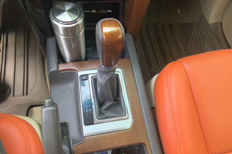 Used Toyota Prado  Gear Lever