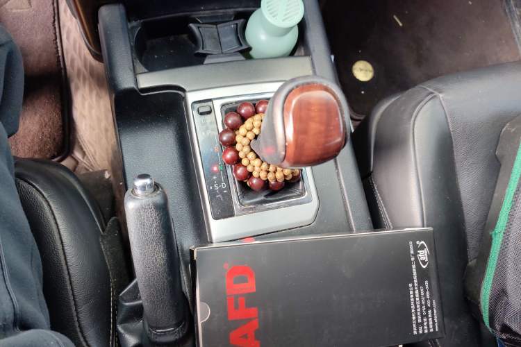 Used Toyota Prado 2016 3.5L Automatic TX-L Gear Lever