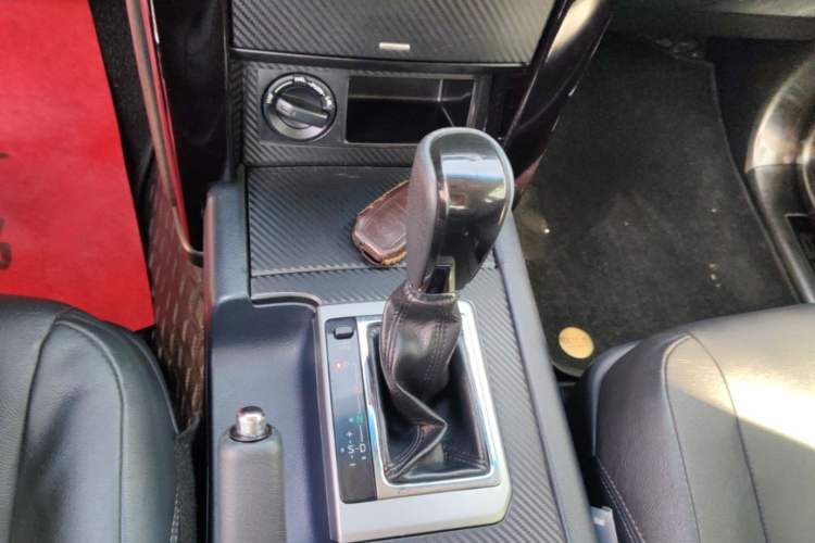 Used Toyota Prado 2016 2.7L Automatic Standard Edition Gear Lever