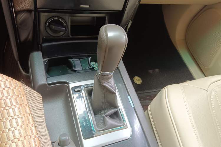 Used Toyota Prado  Gear Lever