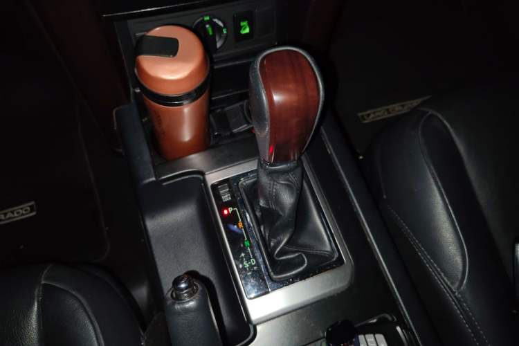 Used Toyota Prado 2016 3.5L Automatic TX-L NAVI Gear Lever