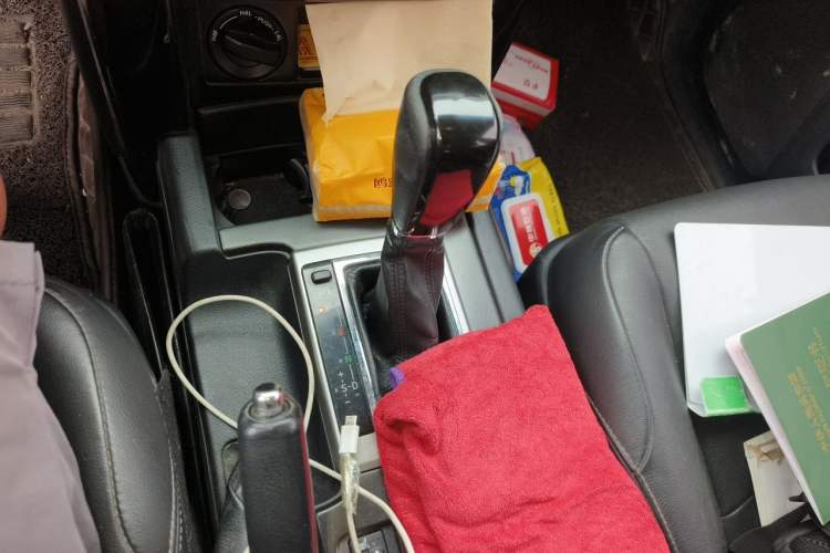 Used Toyota Prado 2016 2.7L Automatic Standard Edition Gear Lever