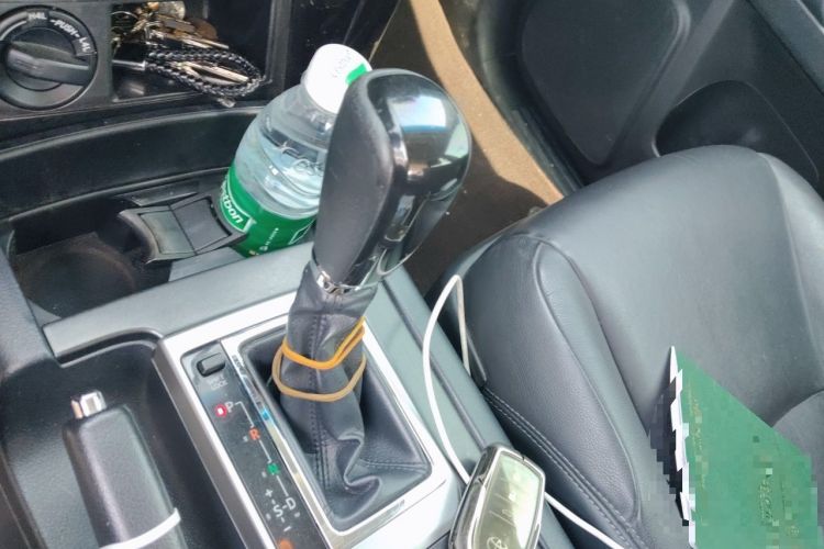 Used Toyota Prado 2016 2.7L Automatic Standard Edition Gear Lever