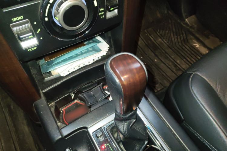 Used Toyota Prado 2016 3.5L Automatic VX NAVI Gear Lever