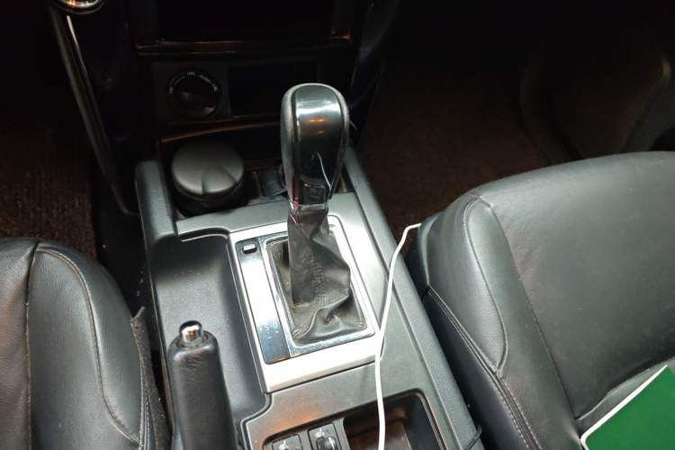 Used Toyota Prado 2016 2.7L Automatic Standard Edition Gear Lever