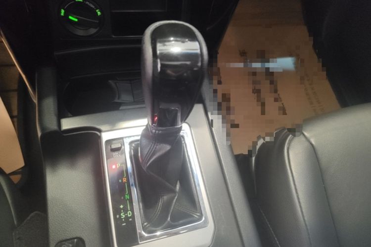 Used Toyota Prado 2016 2.7L Automatic Luxury Edition Gear Lever