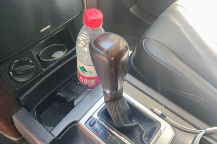 Used Toyota Prado 2016 2.7L Automatic Luxury Edition Gear Lever