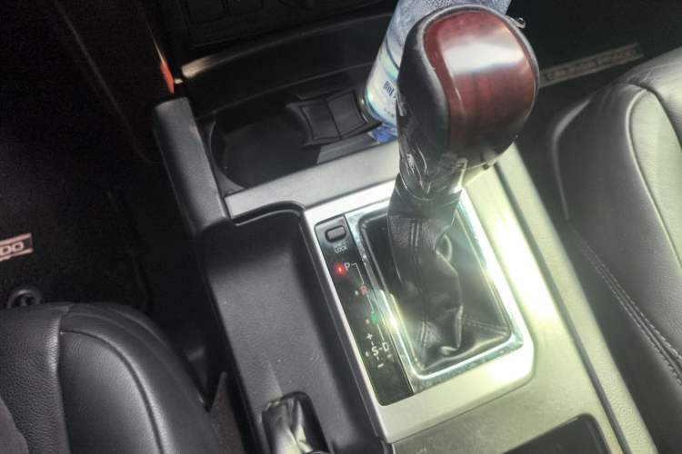 Used Toyota Prado 2016 3.5L Automatic TX-L NAVI Gear Lever
