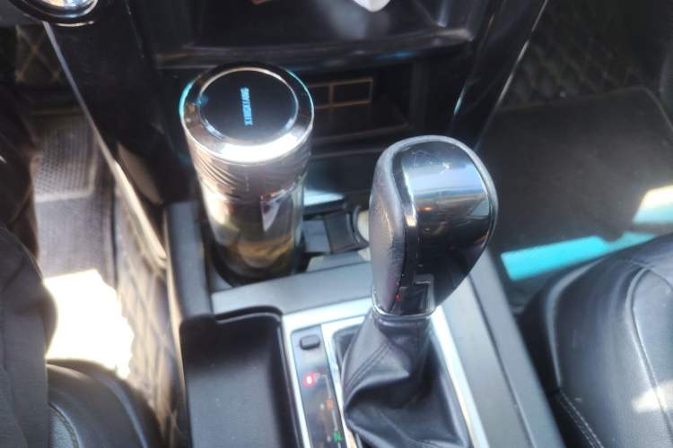 Used Toyota Prado 2016 2.7L Automatic Standard Edition Gear Lever