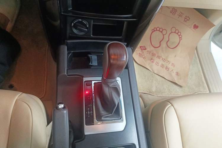 Used Toyota Prado 2016 2.7L Automatic Luxury Edition Gear Lever