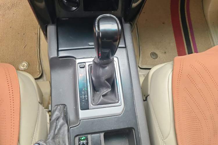 Used Toyota Prado  Gear Lever