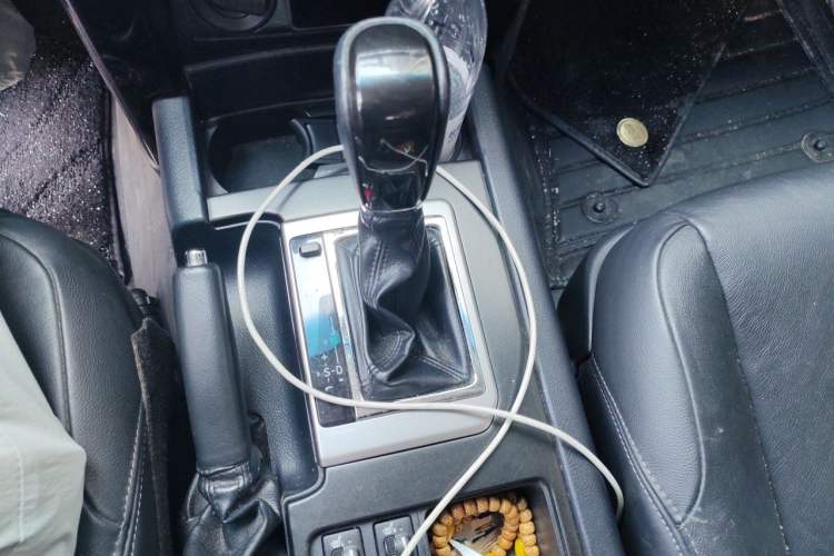 Used Toyota Prado 2016 2.7L Automatic Standard Edition Gear Lever