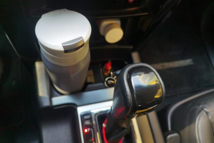 Used Toyota Prado 2016 2.7L Automatic Standard Edition Gear Lever