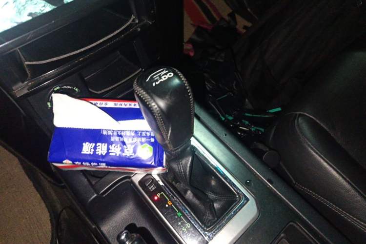 Used Toyota Prado 2016 2.7L Automatic Luxury Edition Gear Lever